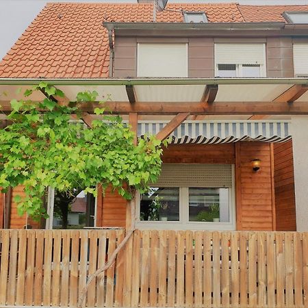 Familienfreundliches Ferienhaus Amara Mit Garten Und Terrasse - Friedrichshafen Am Bodensee Eksteriør billede